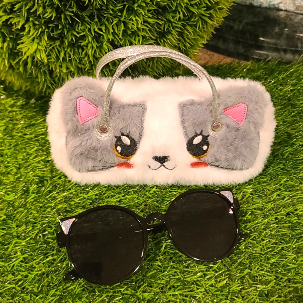 KITTY CAT sunglasses & plush snapcase purse. Glasses - black frame grey lens NWT